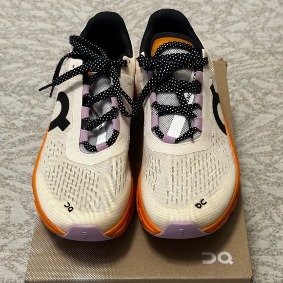 On cloud - cloudmonster - Picture 6 of 10